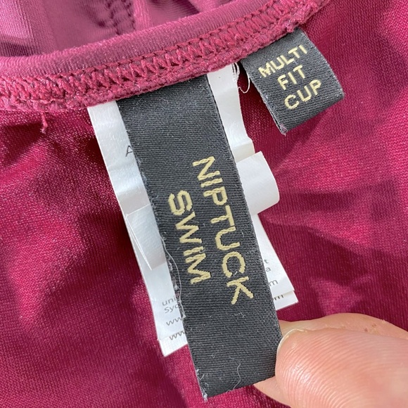 Niptuck Swim Burgundy One Piece Bathing Suit Swimsuit 10 - Picture 3 of 12